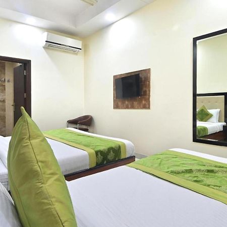 Hotel Emporio View - New Delhi Railway Station - Paharganj ภายนอก รูปภาพ