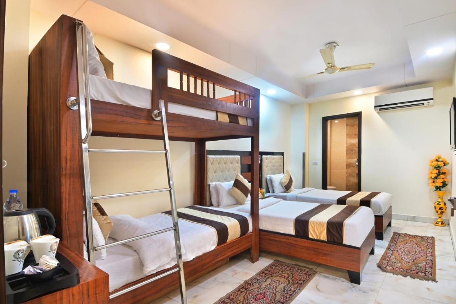 Hotel Emporio View - New Delhi Railway Station - Paharganj ภายนอก รูปภาพ