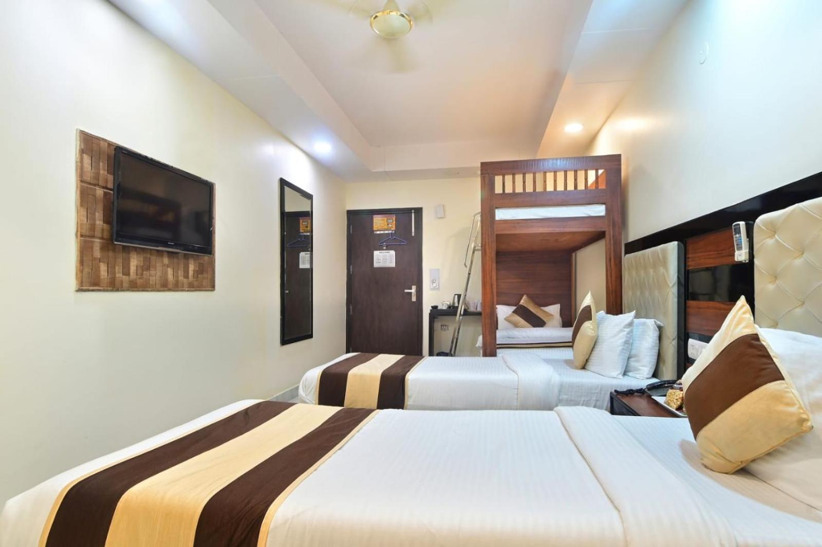 Hotel Emporio View - New Delhi Railway Station - Paharganj ภายนอก รูปภาพ