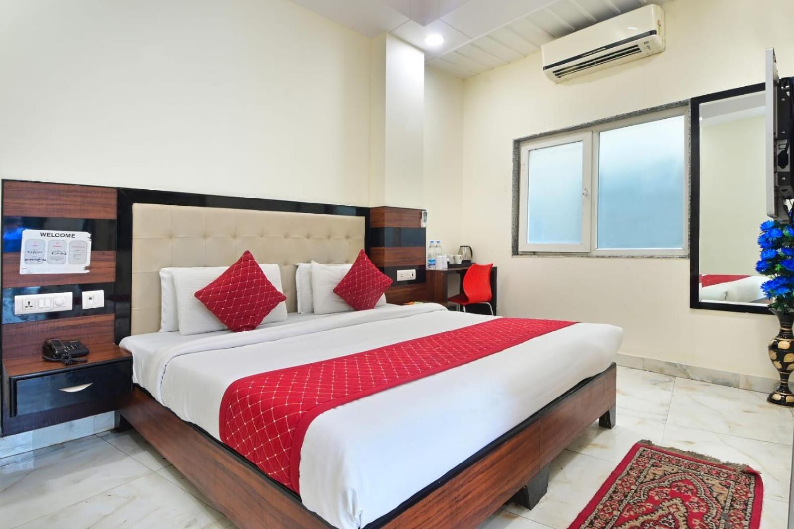 Hotel Emporio View - New Delhi Railway Station - Paharganj ภายนอก รูปภาพ
